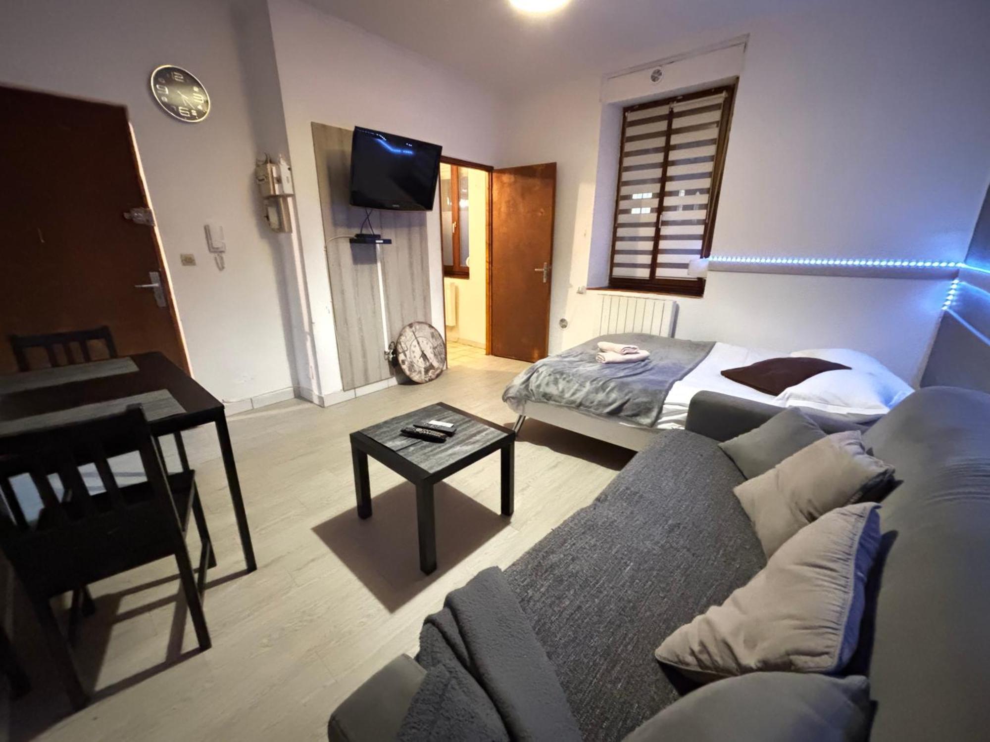 Le Lorrain Wifi Un Sejour A Part Appartement Metz Buitenkant foto