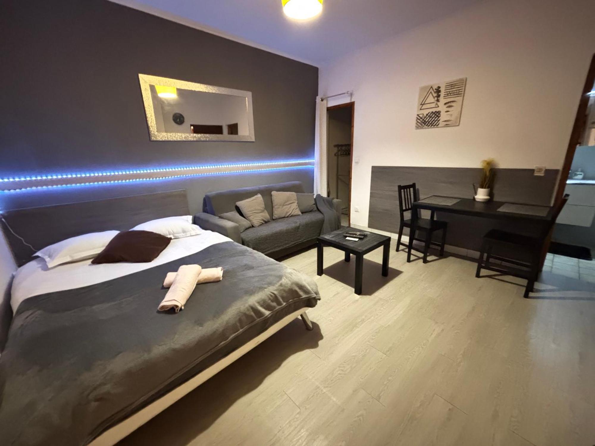 Le Lorrain Wifi Un Sejour A Part Appartement Metz Buitenkant foto